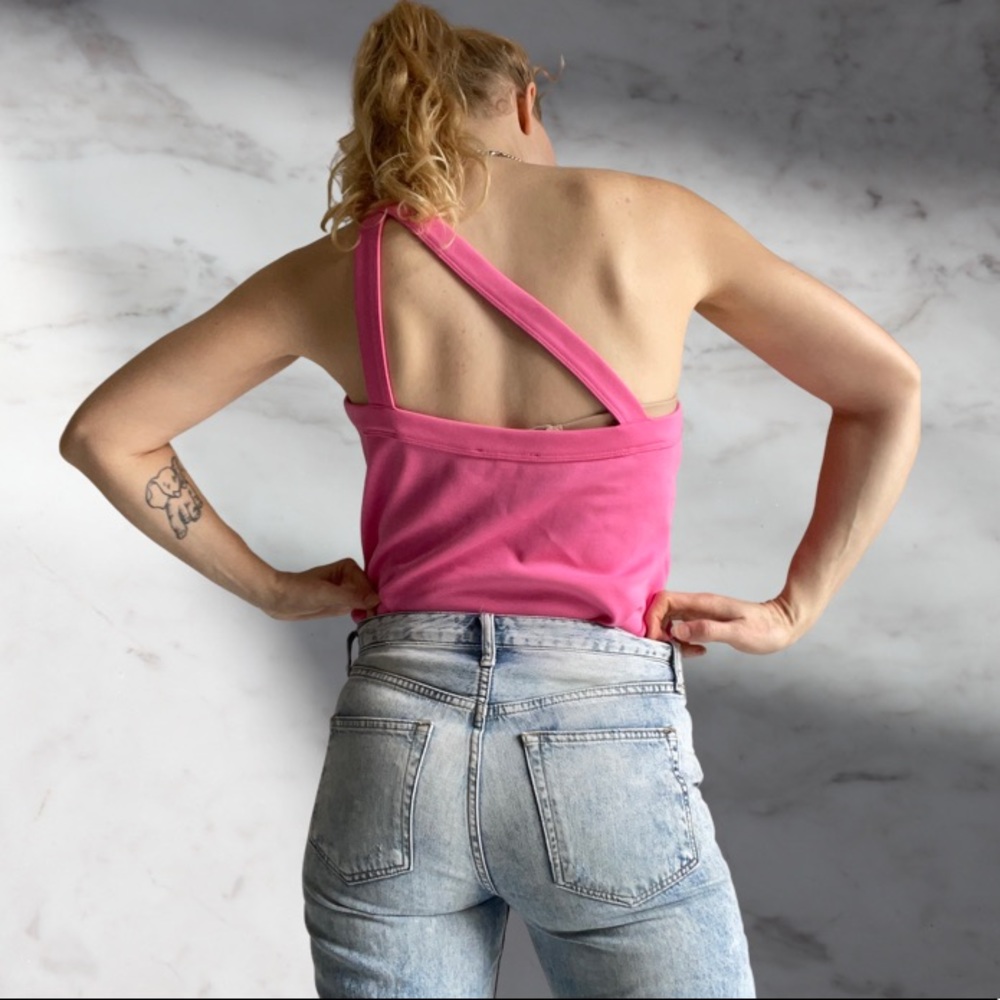 COUNTRY ROAD bubblegum pink one shoulder top, size L. - Picture 6 of 11